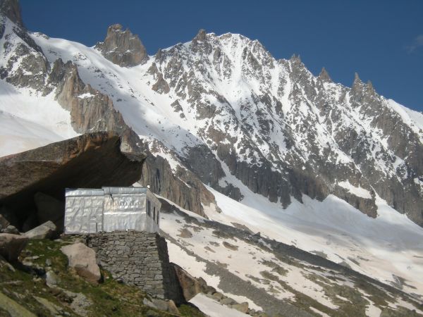 alpinisme refuge couvercle chamonix